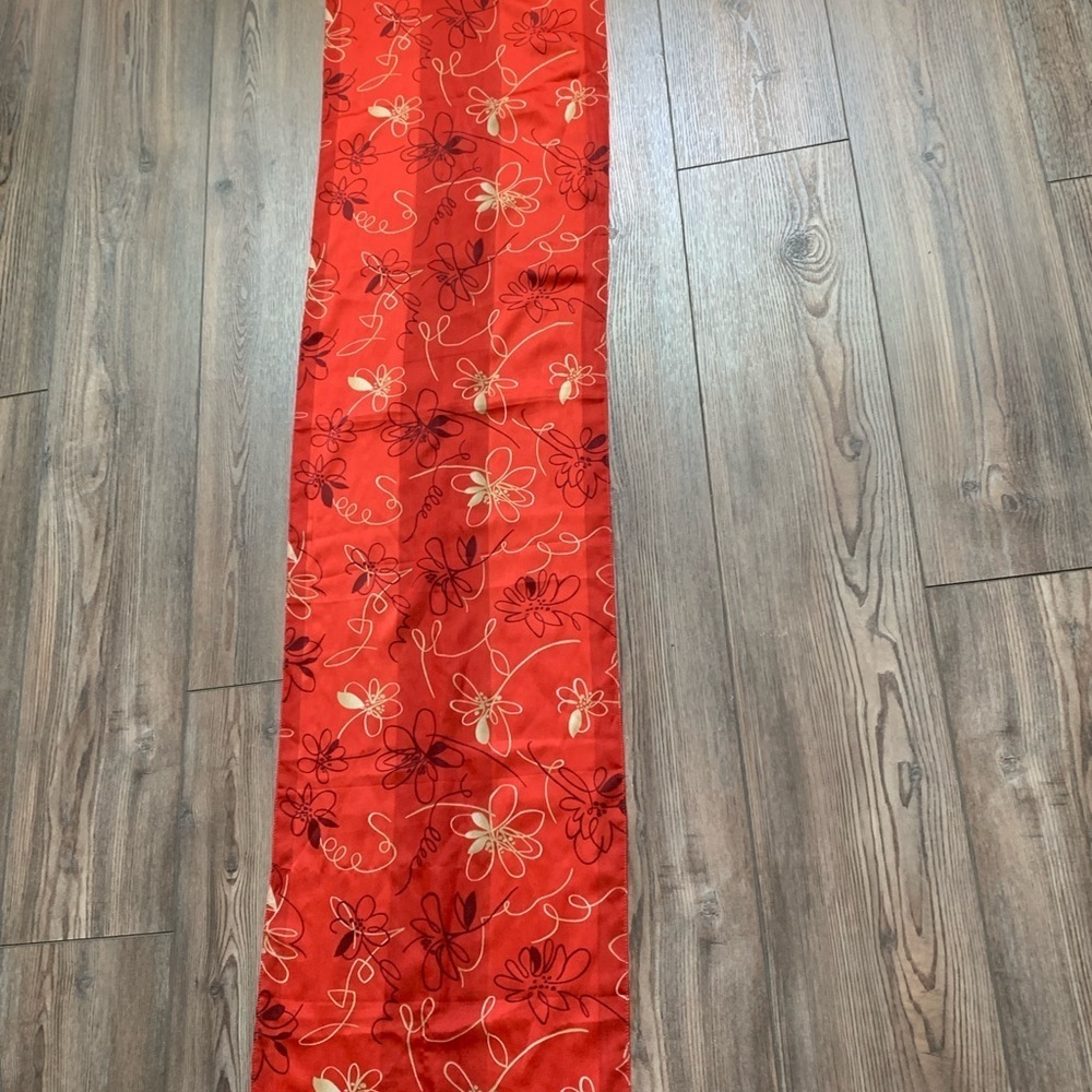 Scarf - Picture 2 of 6
